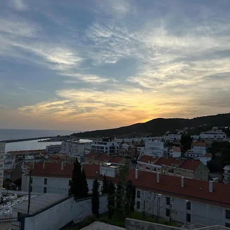 アパート Glorious House セシンブラ